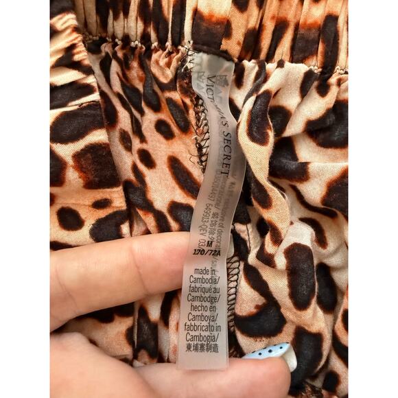Victoria’s Secret Cover-Up Pants Lot (2 Pairs - Leopard & Black, Size M) - Picture 5 of 5